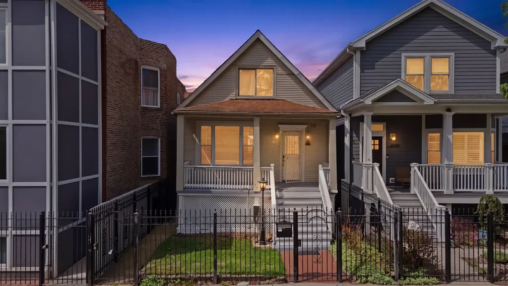 4036 North Bernard Street Chicago IL 60618