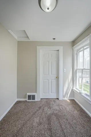 371 Cedar Street Aurora IL 60506