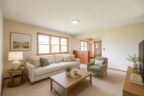 8 Candlewick Court North Aurora IL 60542
