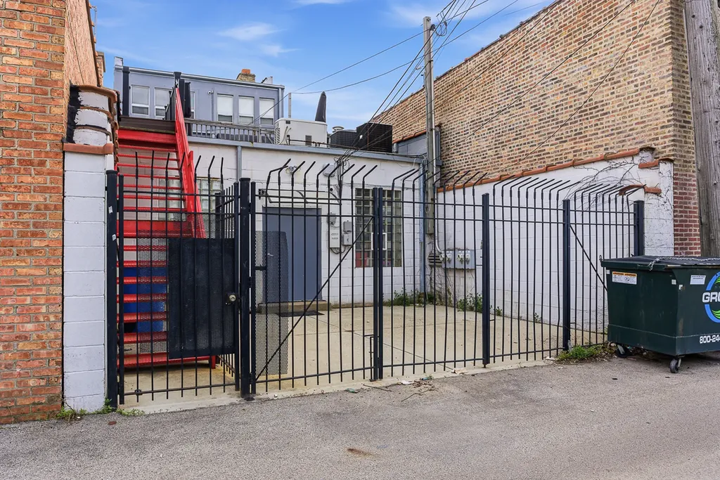 5544 West Belmont Avenue Chicago IL 60641