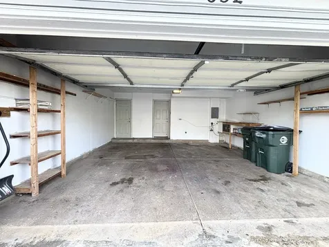 652 Lincoln Station Drive Oswego IL 60543