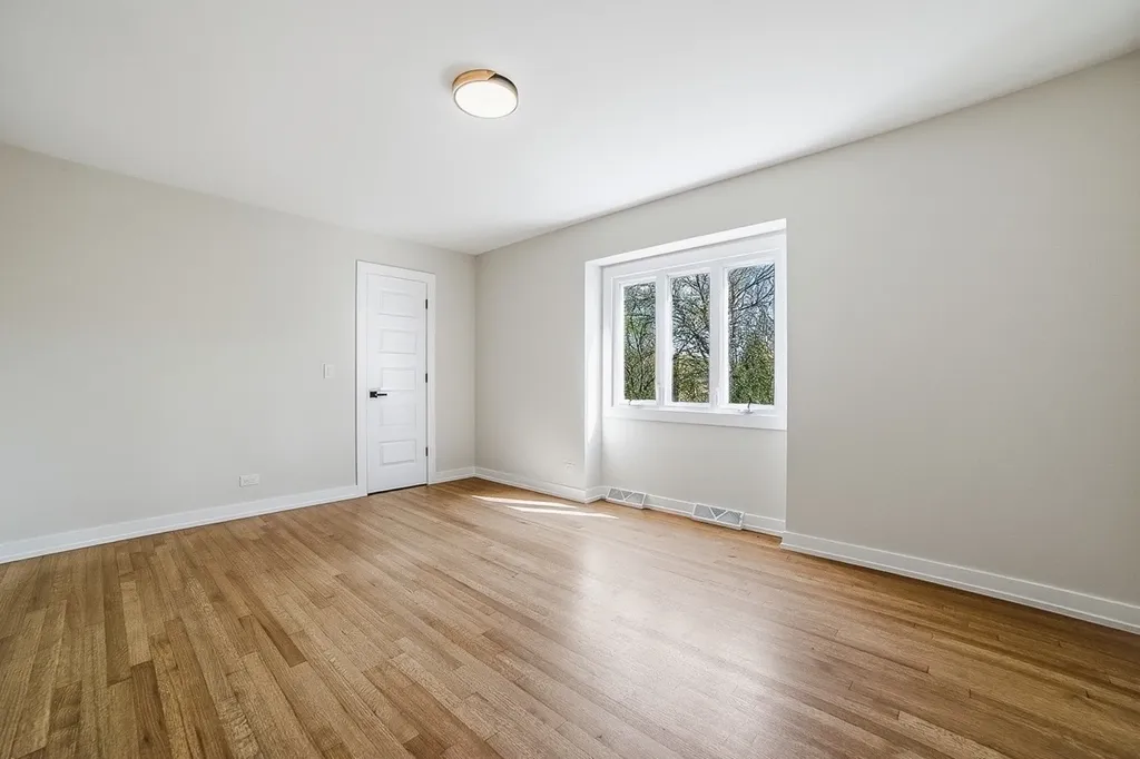 19W071 Avenue Chateaux Oak Brook IL 60523