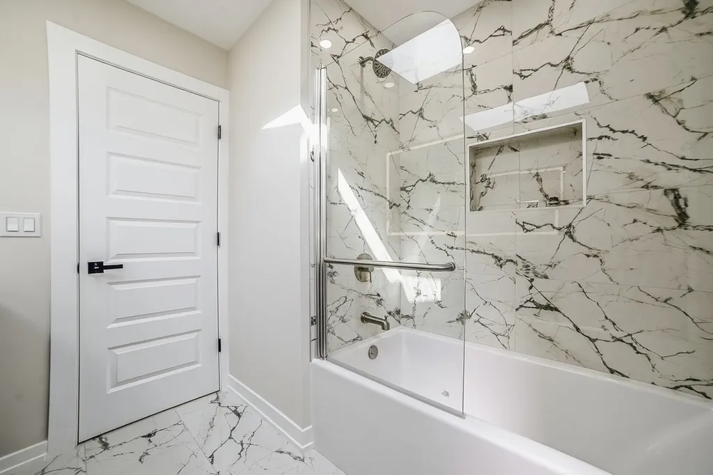 19W071 Avenue Chateaux Oak Brook IL 60523