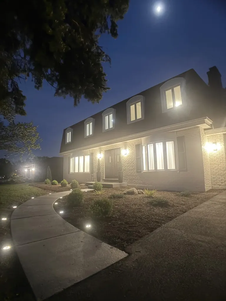 19W071 Avenue Chateaux Oak Brook IL 60523
