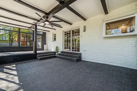 19W071 Avenue Chateaux Oak Brook IL 60523