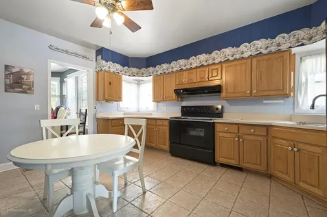 220 East North Street Morris IL 60450