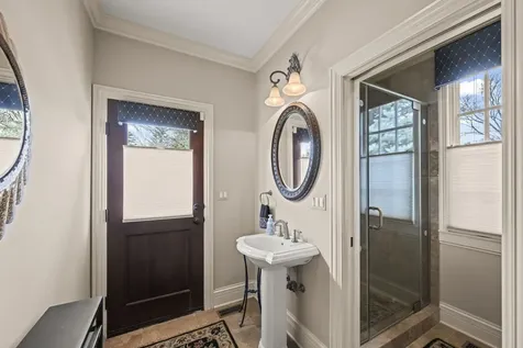 502 Forest View Avenue Elk Grove Village IL 60007