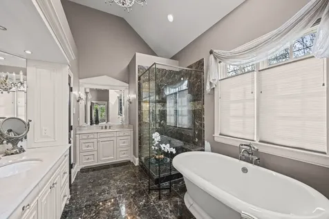 502 Forest View Avenue Elk Grove Village IL 60007