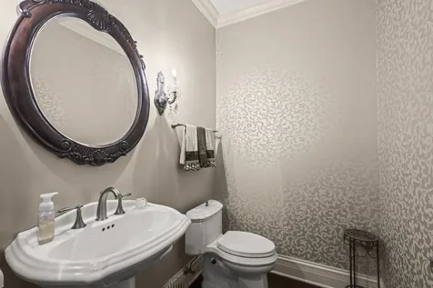 502 Forest View Avenue Elk Grove Village IL 60007
