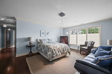 502 Forest View Avenue Elk Grove Village IL 60007