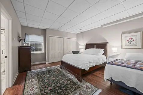 502 Forest View Avenue Elk Grove Village IL 60007