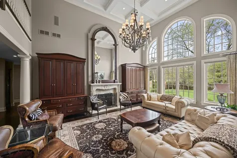 502 Forest View Avenue Elk Grove Village IL 60007