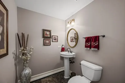 502 Forest View Avenue Elk Grove Village IL 60007