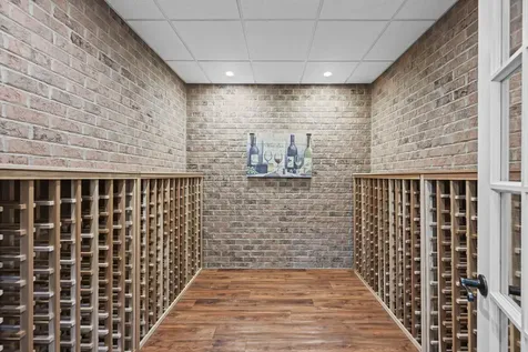 502 Forest View Avenue Elk Grove Village IL 60007