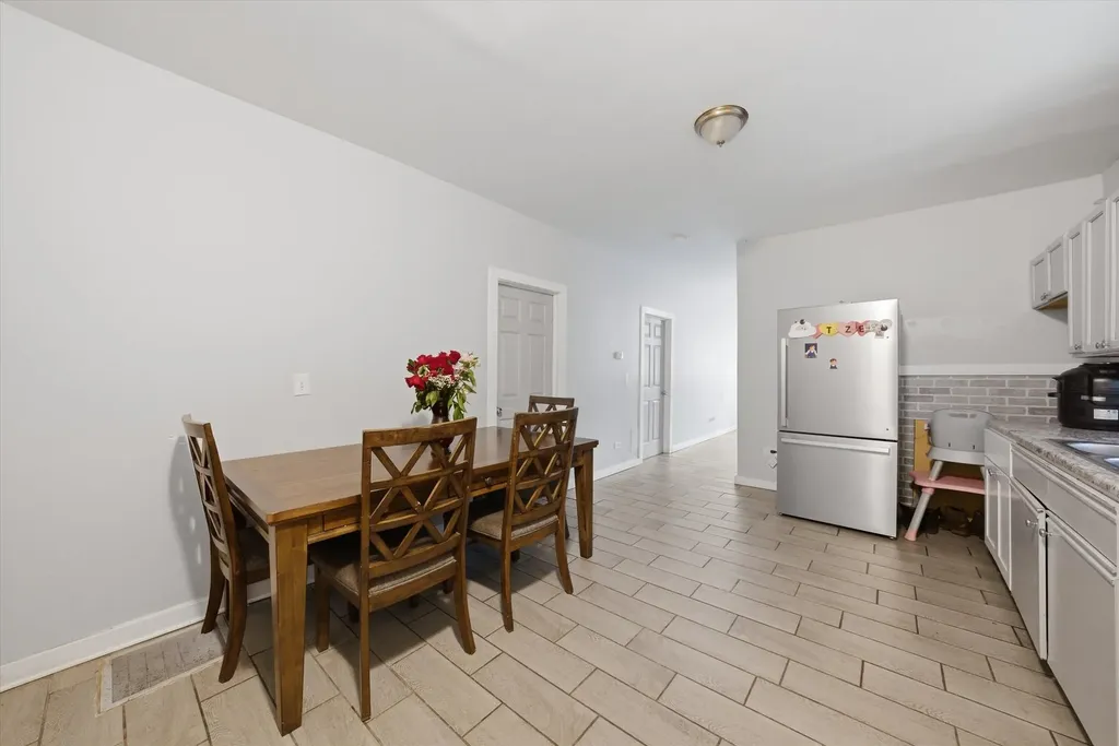 2736 South Kildare Avenue Chicago IL 60623