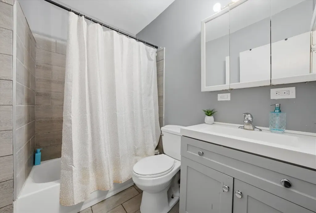 2736 South Kildare Avenue Chicago IL 60623