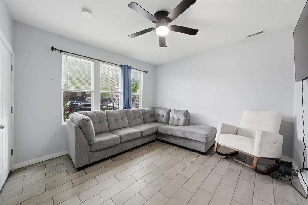 2736 South Kildare Avenue Chicago IL 60623