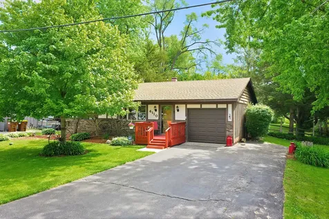 4110 Wildwood Drive Crystal Lake IL 60014
