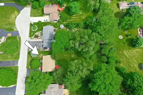 4110 Wildwood Drive Crystal Lake IL 60014