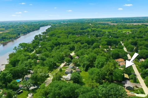 4110 Wildwood Drive Crystal Lake IL 60014