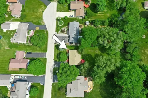 4110 Wildwood Drive Crystal Lake IL 60014