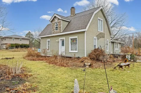 2210 Fogel Road Mahomet IL 61853