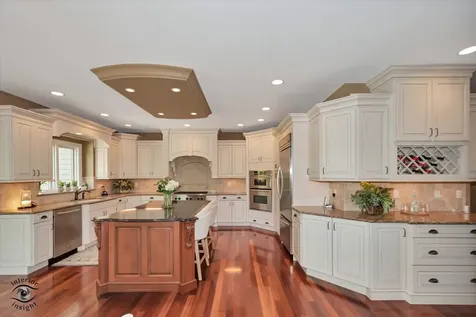 1678 Barkei Drive Batavia IL 60510