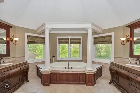 1678 Barkei Drive Batavia IL 60510