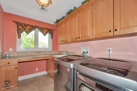 1678 Barkei Drive Batavia IL 60510