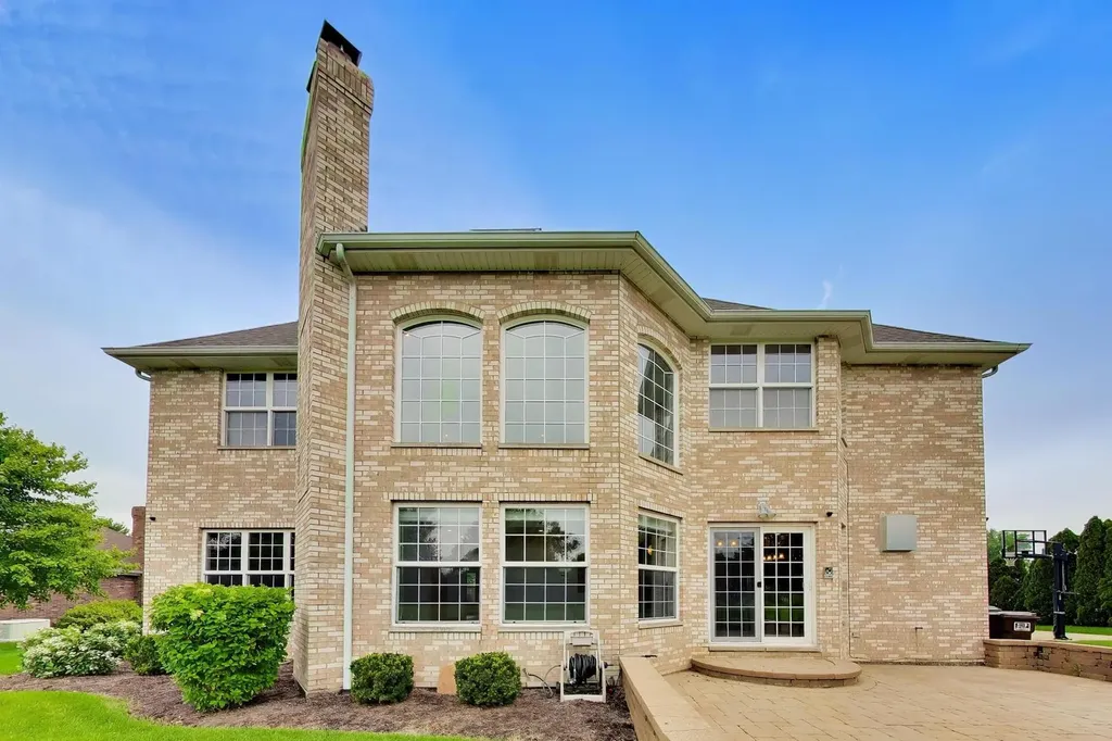 630 Gibbons Drive New Lenox IL 60451