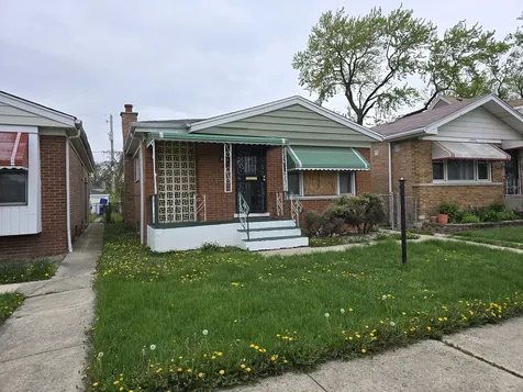 9108 South Wallace Street Chicago IL 60620