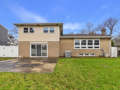 1415 South Evergreen Avenue Arlington Heights IL 60005