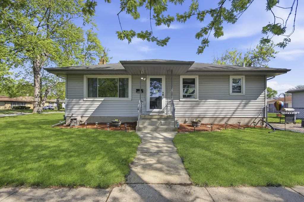 18655 Sherman Street Lansing IL 60438