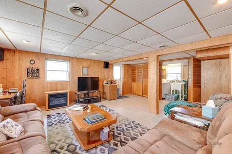 338 Ash Avenue Wood Dale IL 60191