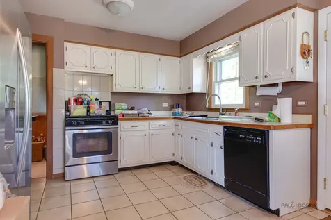 338 Ash Avenue Wood Dale IL 60191