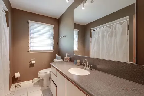 338 Ash Avenue Wood Dale IL 60191