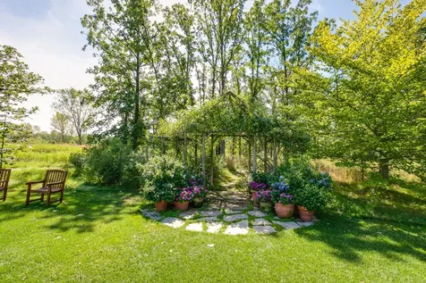 499 West Old Mill Road Lake Forest IL 60045