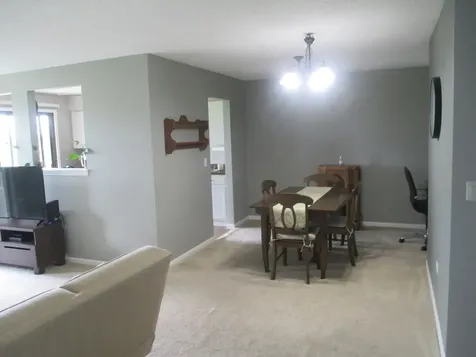 544 Elizabeth Drive Wood Dale IL 60191