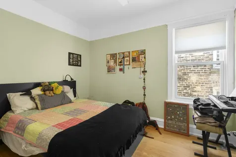 2604 West Argyle Street Chicago IL 60625