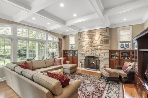 6657 North Le Mai Avenue Lincolnwood IL 60712
