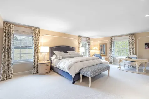6657 North Le Mai Avenue Lincolnwood IL 60712