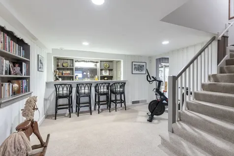 6657 North Le Mai Avenue Lincolnwood IL 60712
