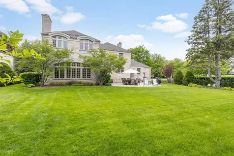 6657 North Le Mai Avenue Lincolnwood IL 60712