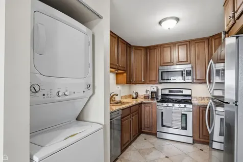 730 Dempster Street Mount Prospect IL 60056