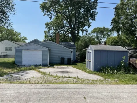 18019 Lorenz Avenue Lansing IL 60438
