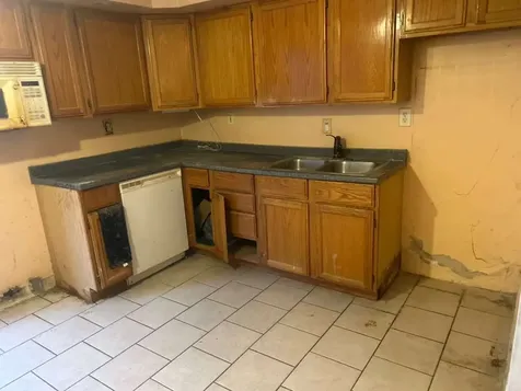 18019 Lorenz Avenue Lansing IL 60438
