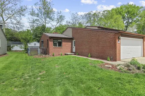 3304 Halifax Drive Champaign IL 61822