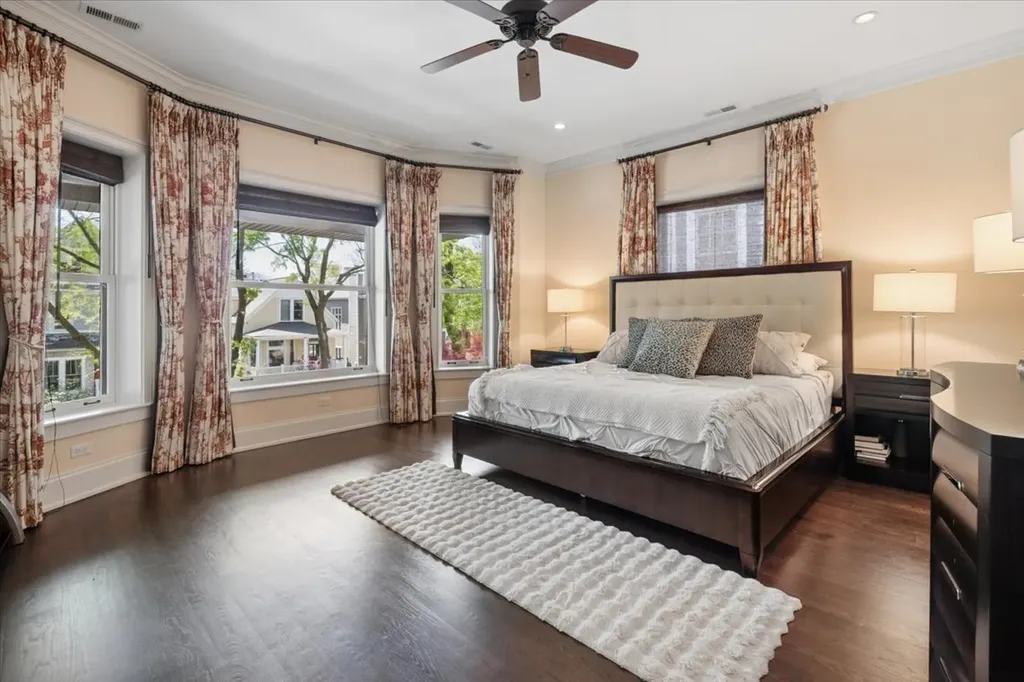 2148 West Giddings Street Chicago IL 60625