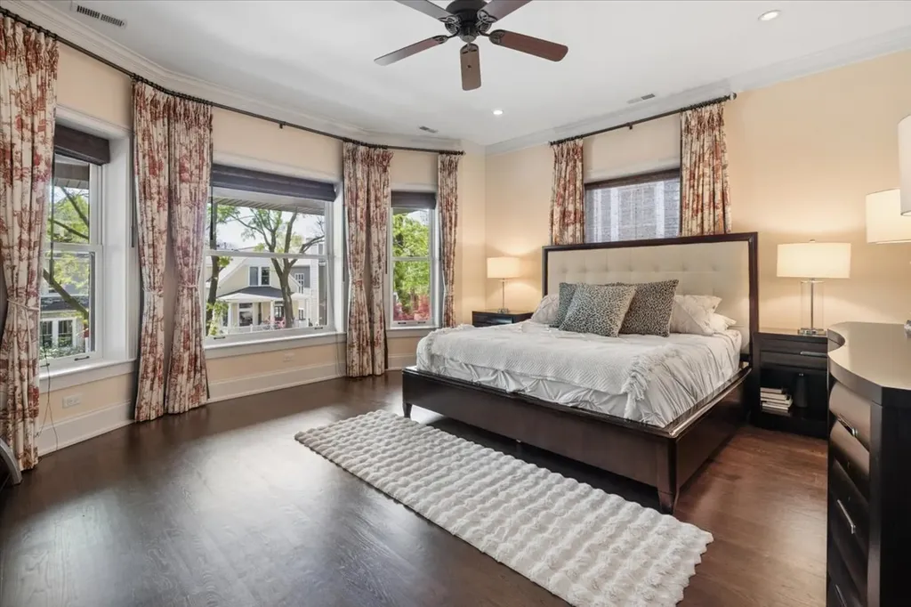 2148 West Giddings Street Chicago IL 60625
