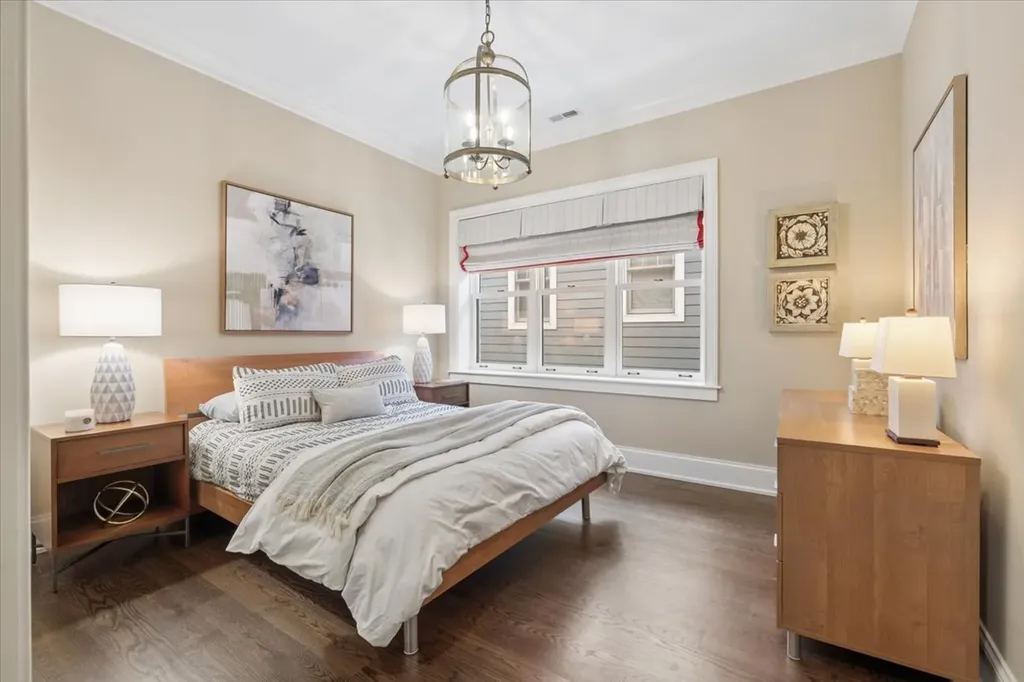 2148 West Giddings Street Chicago IL 60625